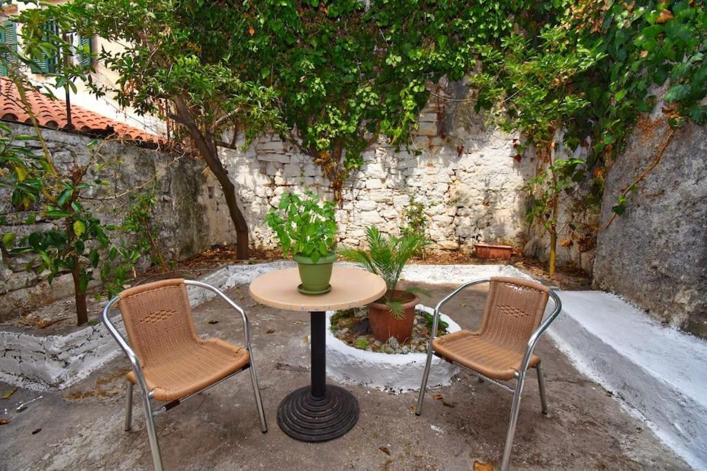 Traditional House With Ivy Garden Corfu  Ngoại thất bức ảnh